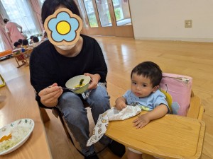 ８月のお誕生会がありました（０、１、２歳児）