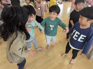 １１月のお誕生会がありました（３、４、５歳児）