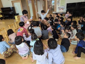 １１月のお誕生会がありました（３、４、５歳児）