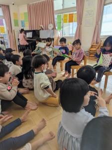 １月のお誕生会がありました（３、４、５歳児）