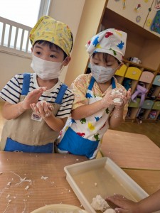 笹巻き作りを行いました（５歳児さくら組）