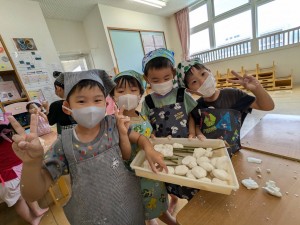 笹巻き作りを行いました（５歳児さくら組）
