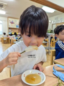 笹巻き作りを行いました（５歳児さくら組）