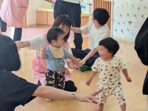 保育公開がありました（１歳児もも組）