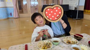１０月のお誕生会がありました（３・４・５歳児）