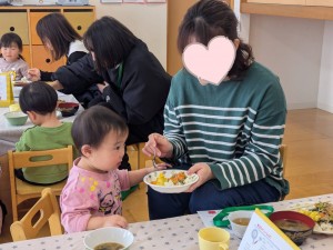 誕生会がありました（０・１・２歳児）