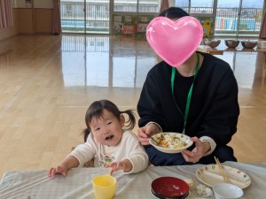 誕生会がありました（０・１・２歳児）