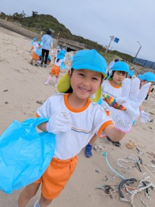 海岸清掃に行きました！（5歳児さくらぐみ）