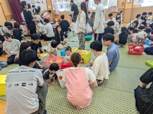保育公開・懇談会がありました♪（０．１．２歳児）
